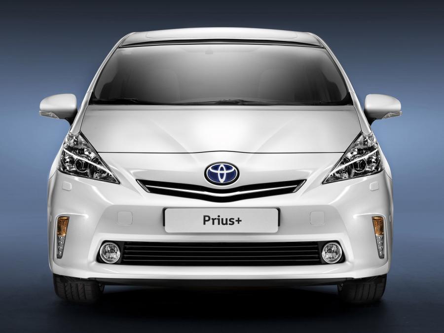  Toyota Prius + 2011 года  (фото 4 из 12)
